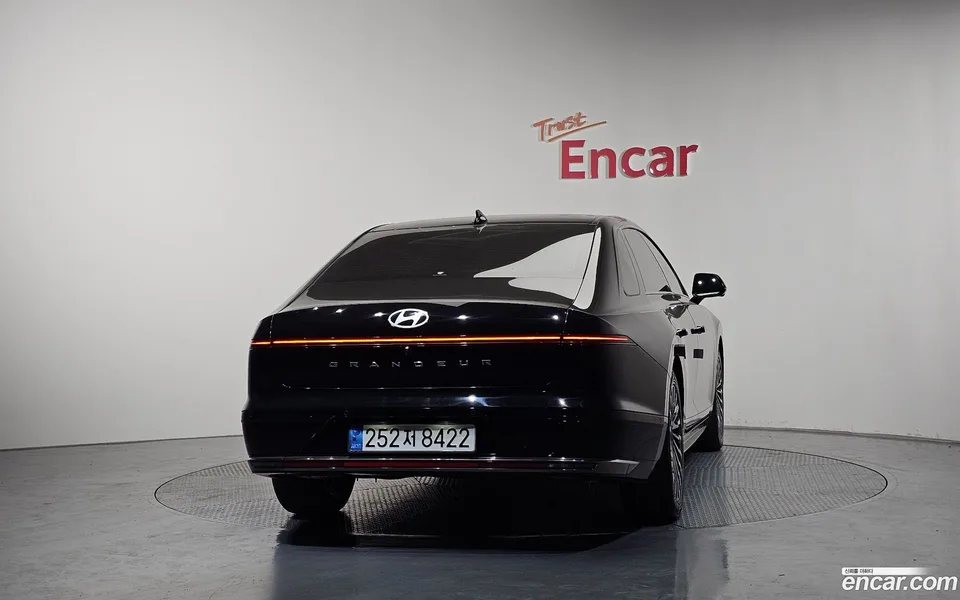 Hyundai Grandeur Hybrid 2023 — миниатюра 4