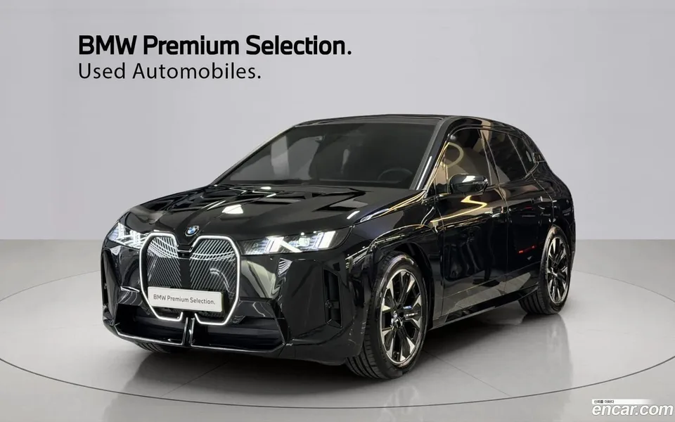 BMW iX xDrive45 M 2025 — фото 1, купить с доставкой в Москву