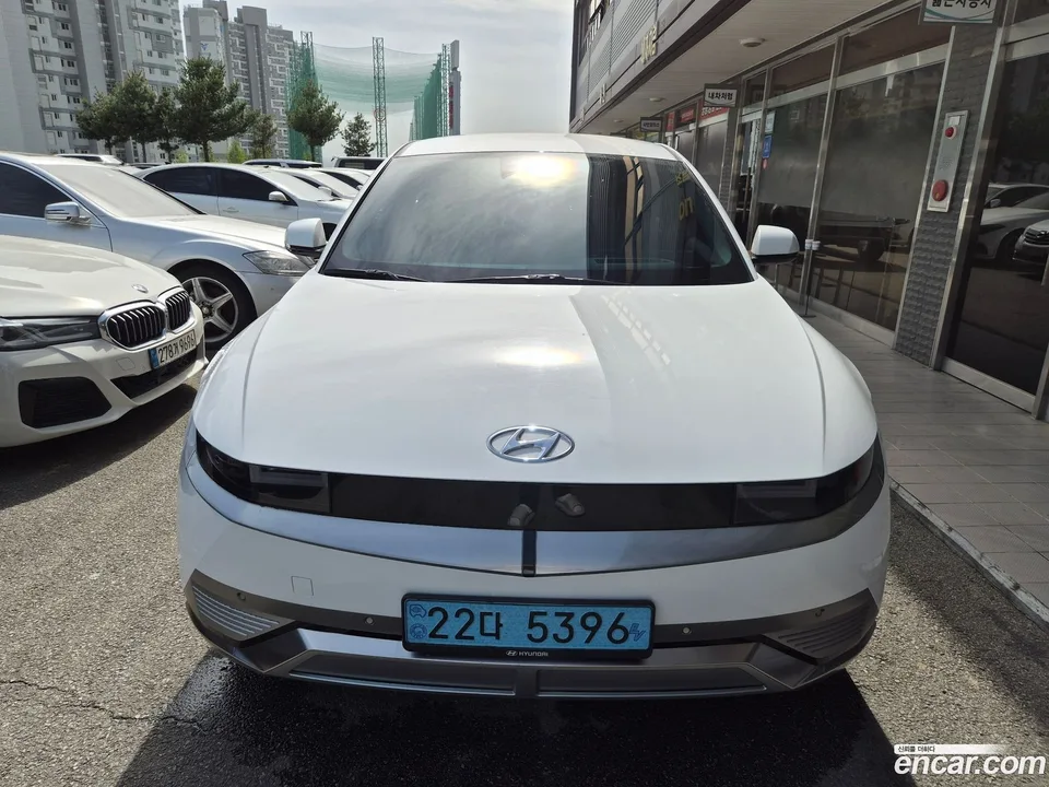 Hyundai Ioniq 5 2024 — фото 1, купить с доставкой в Москву