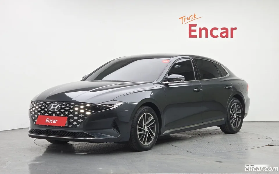 Hyundai Grandeur IG 2.5 2022 — фото 1, купить с доставкой в Москву