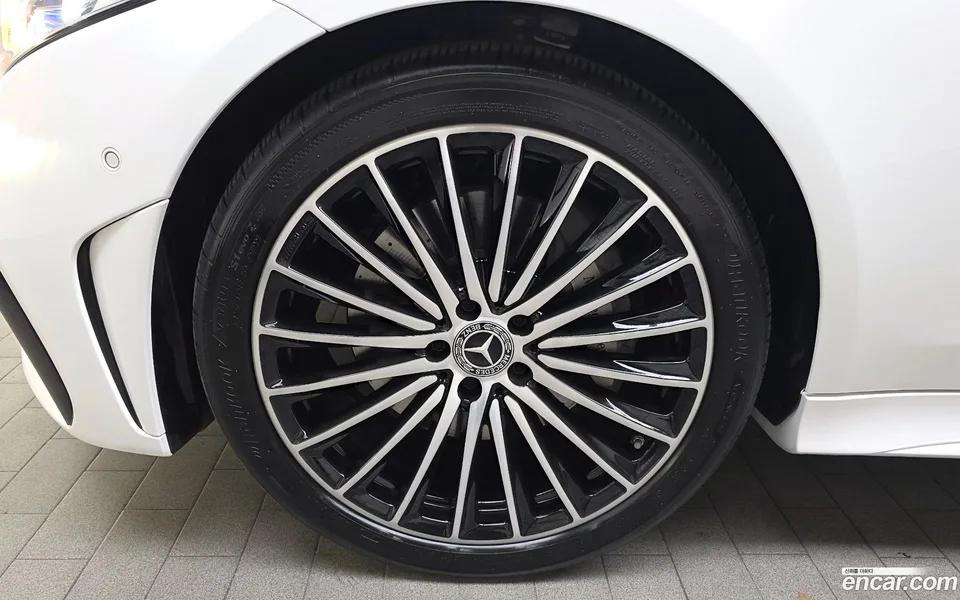 Mercedes-Benz CLS-Class CLS450 4MATIC AMG Line 2022 — миниатюра 2