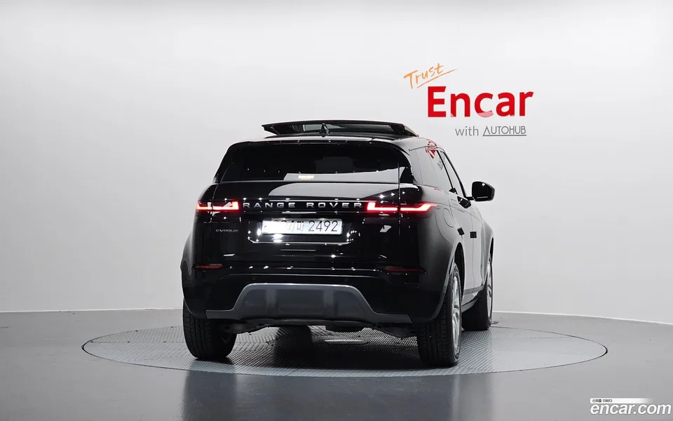 Land Rover Range Rover Evoque P250 S 2025 — миниатюра 4