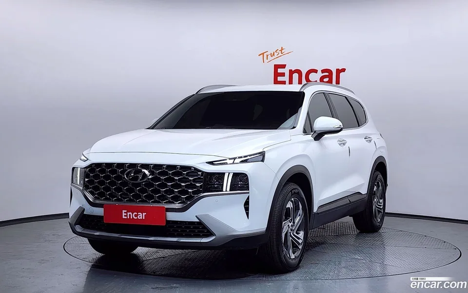 Hyundai SantaFe 2.5T 2WD 2023 — фото 1, купить с доставкой в Москву