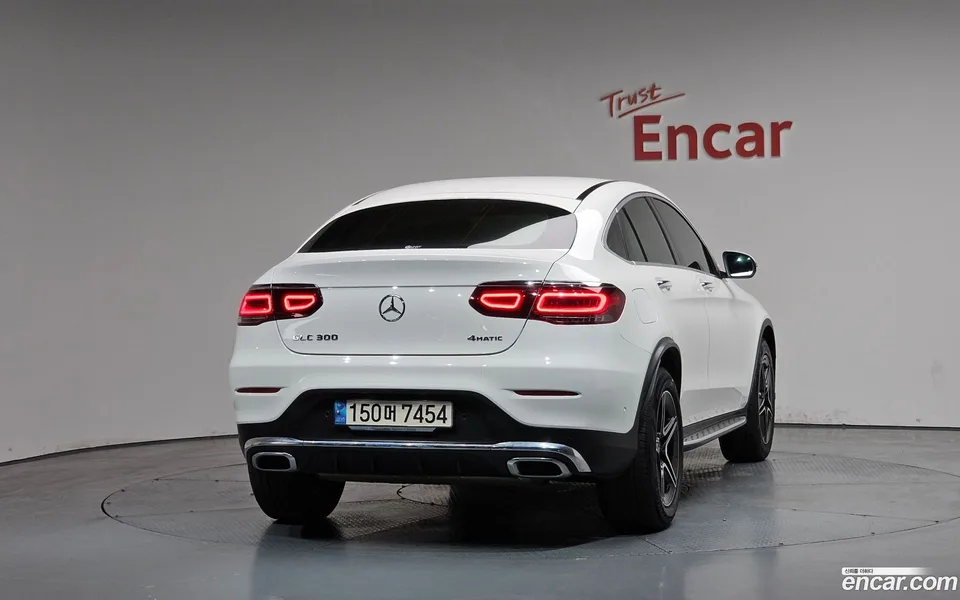 Mercedes-Benz GLC-Class GLC300 4MATIC 2023 — миниатюра 4