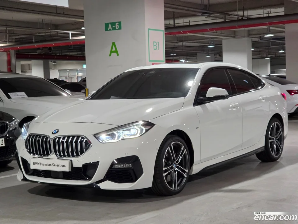 BMW 2 Series Gran Coupe 220i M 2024 — фото 1, купить с доставкой в Москву