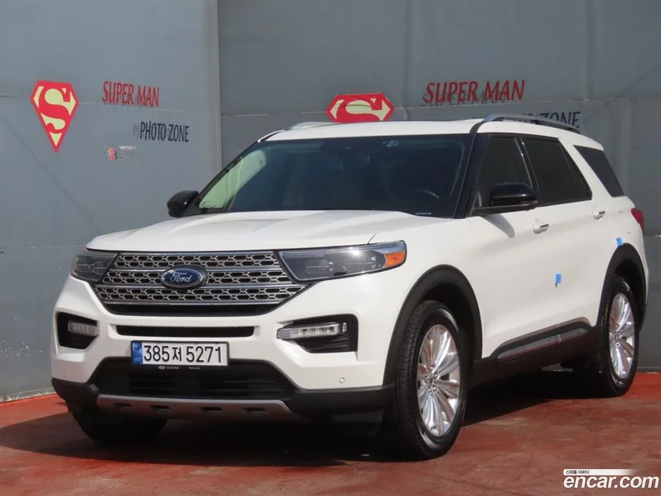 Ford Explorer 2.3 4WD 2023 — фото 1, купить с доставкой в Москву