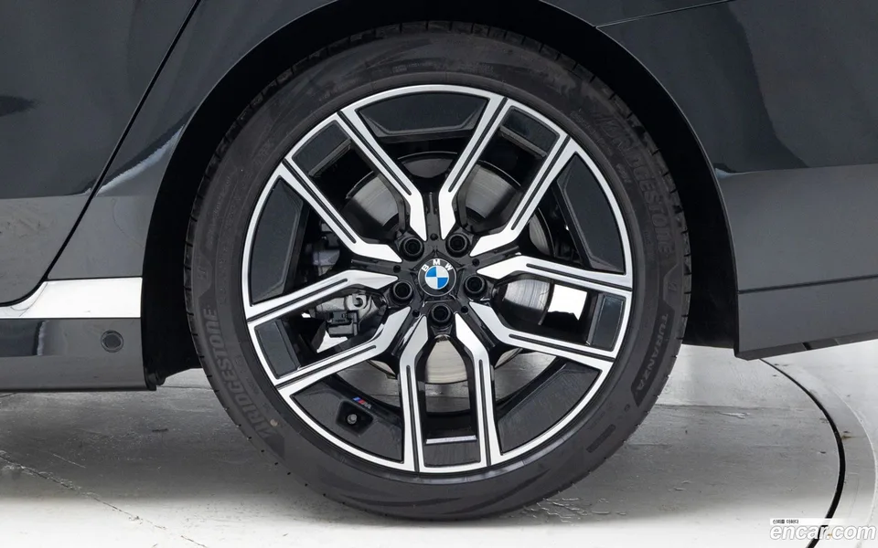 BMW 7 Series 740d xDrive M 2025 — миниатюра 2