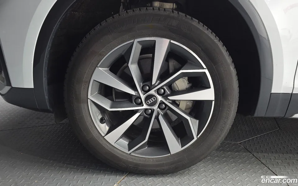 Audi Q5 40 TDI 2023 — миниатюра 2