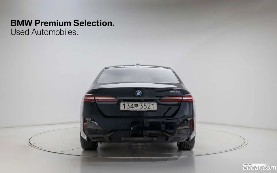 BMW 5 Series 523d M 2025 — миниатюра 4