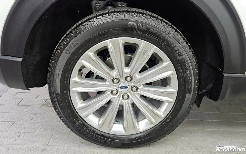 Ford Explorer 2.3 4WD 2023 — миниатюра 2