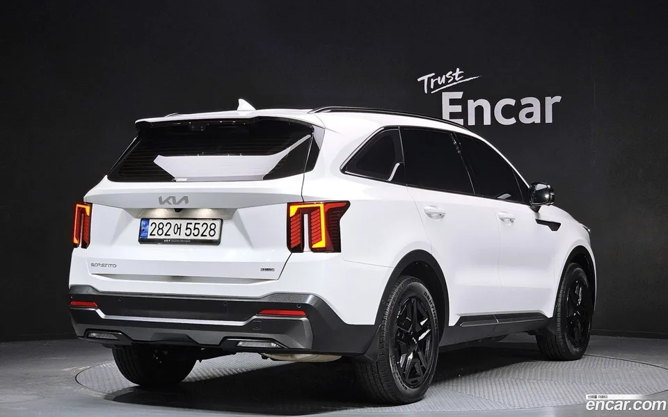 Kia Sorento HEV 1.6 2WD 2023 — миниатюра 2