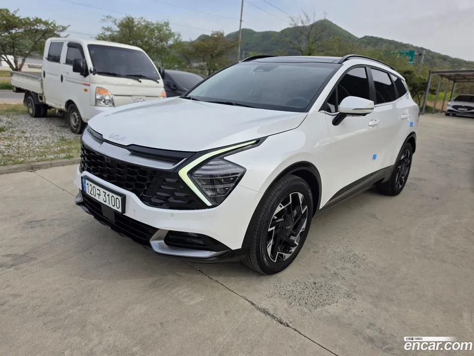 Kia Sportage 1.6 2WD 2023 — миниатюра 2