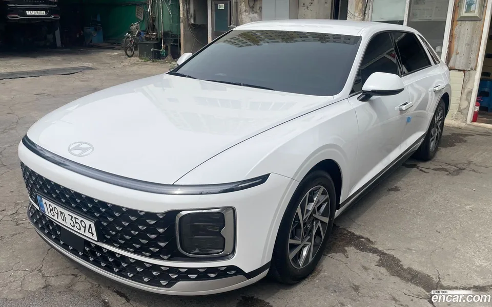 Hyundai Grandeur Hybrid 2025 — фото 1, купить с доставкой в Москву