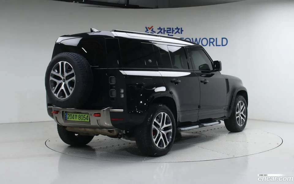 Land Rover Defender 110 P400 X 2024 — миниатюра 2