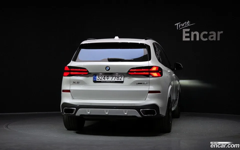 BMW X5 xDrive 40i M 2025 — миниатюра 4