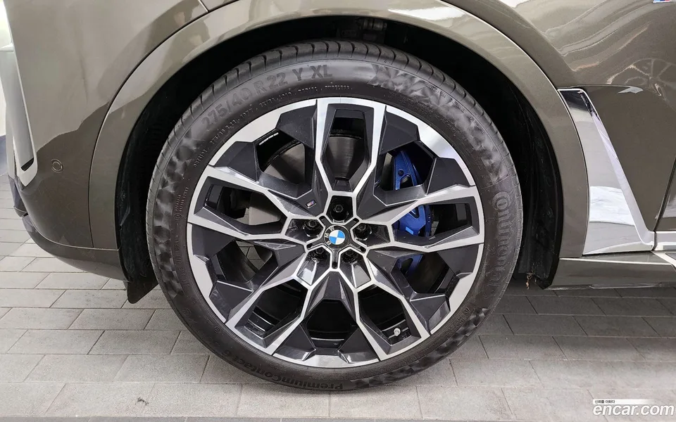 BMW X7 xDrive 40i M 6 2025 — миниатюра 2
