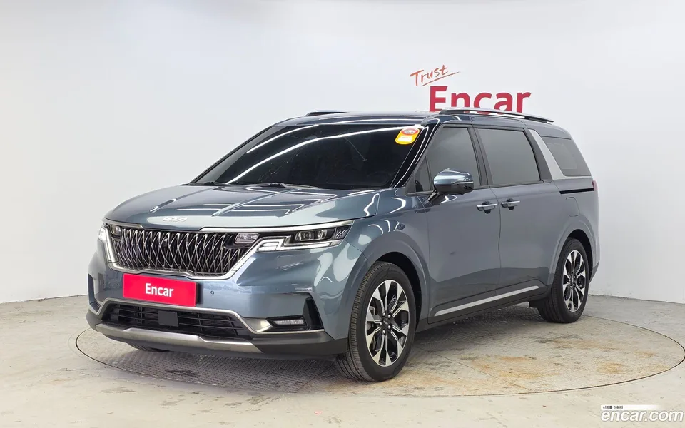 Kia Carnival 9 2022 — фото 1, купить с доставкой в Москву