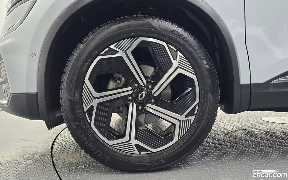 Renault Samsung QM6 2.0 LPe RE 2WD 2023 — миниатюра 5