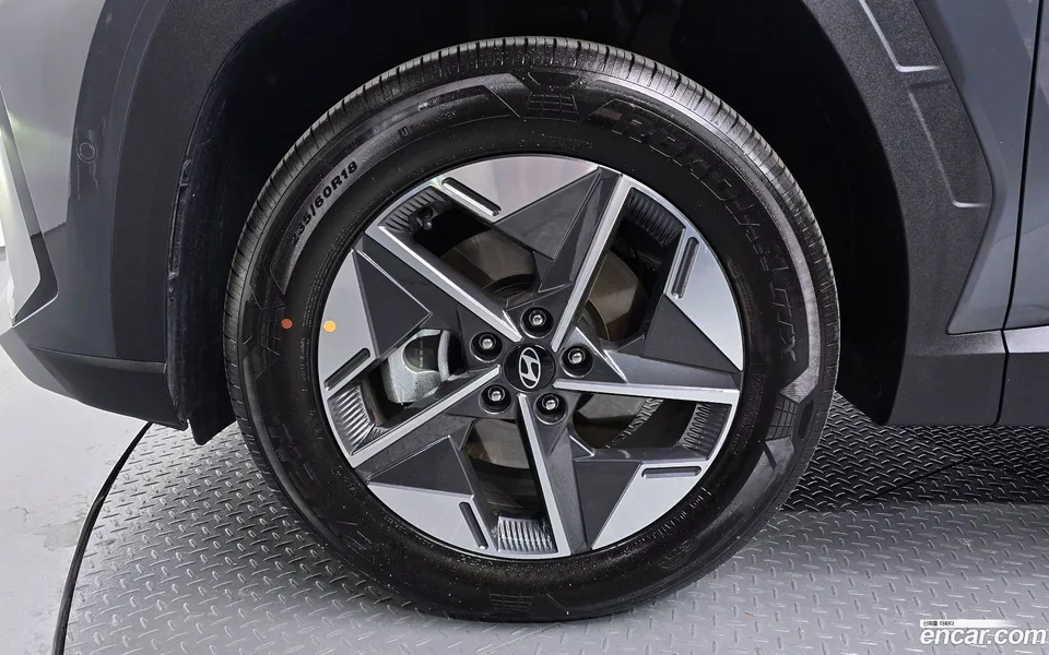 Hyundai Tucson NX4 1.6 2WD 2025 — миниатюра 2