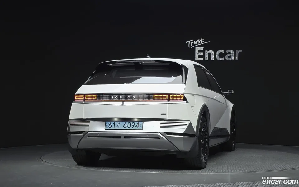 Hyundai Ioniq 5 AWD 2022 — миниатюра 4