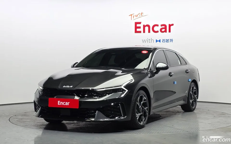 Kia K5 Hybrid 2024 — фото 1, купить с доставкой в Москву