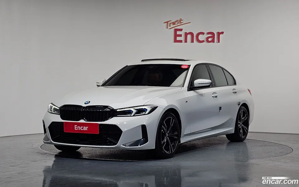 BMW 3 Series 320i M 2023 — фото 1, купить с доставкой в Москву