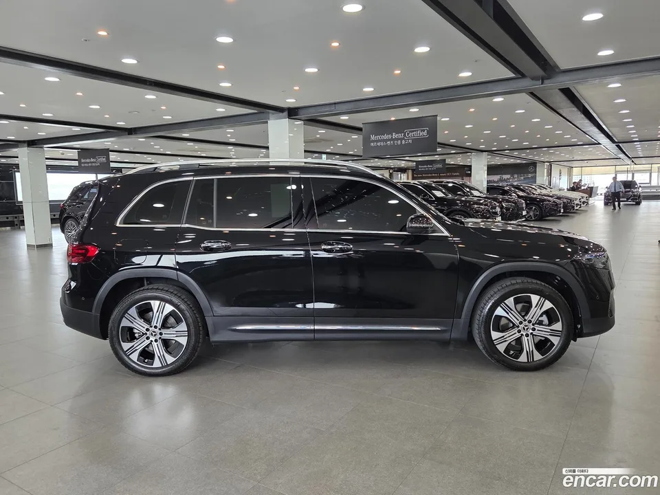 Mercedes-Benz EQB EQB300 4MATIC 2025 — миниатюра 4