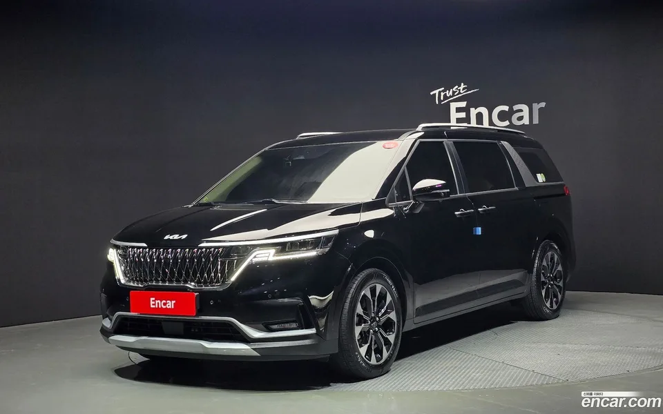 Kia Carnival 9 2022 — фото 1, купить с доставкой в Москву