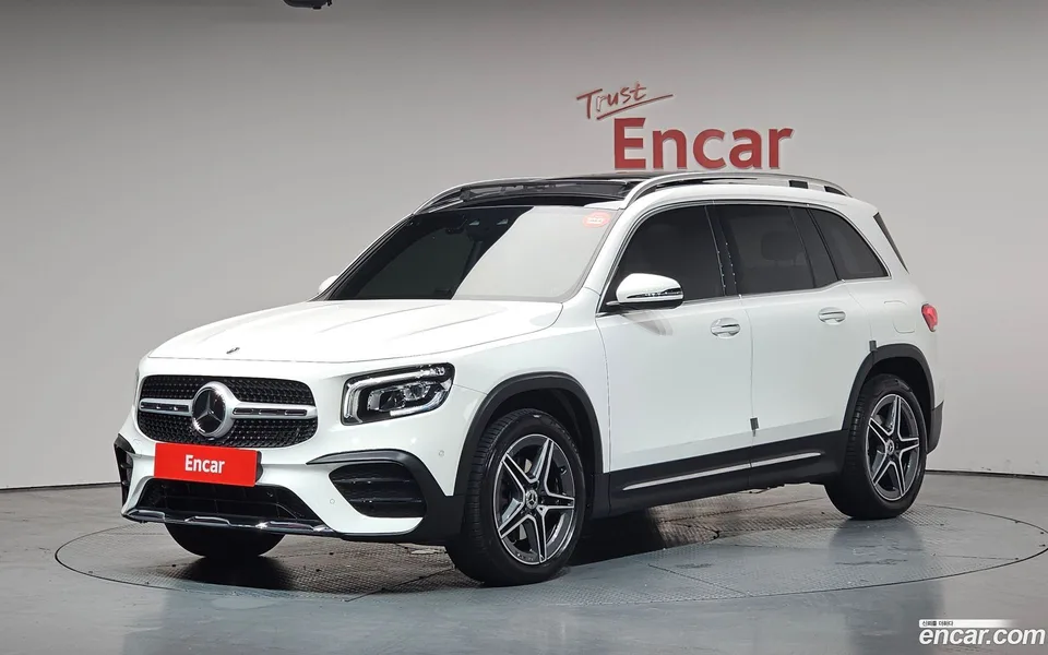 Mercedes-Benz GLB-Class GLB250 4MATIC 2023 — фото 1, купить с доставкой в Москву