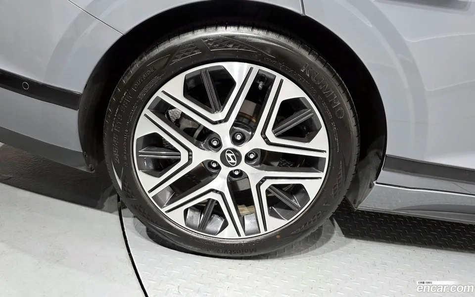 Hyundai Grandeur Hybrid 2023 — миниатюра 5