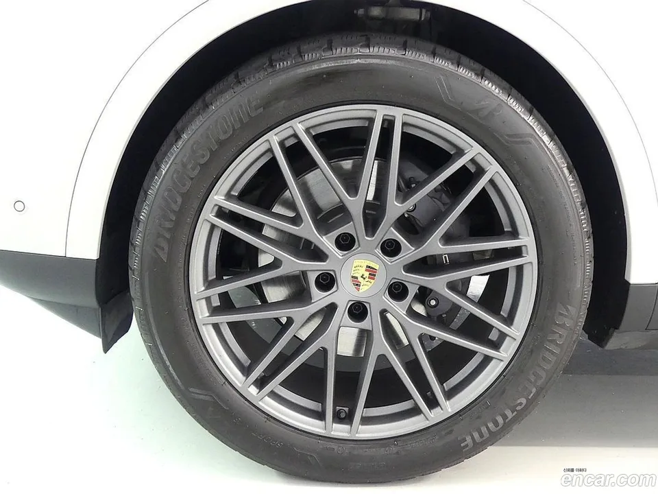 Porsche Cayenne 3.0 2024 — миниатюра 4