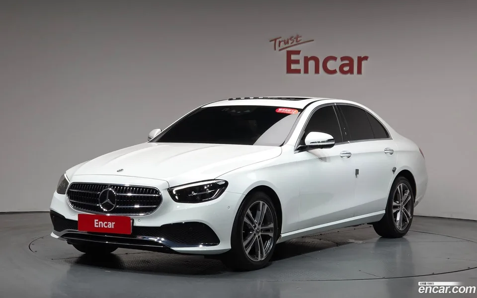 Mercedes-Benz E-Class E250 2023 — фото 1, купить с доставкой в Москву