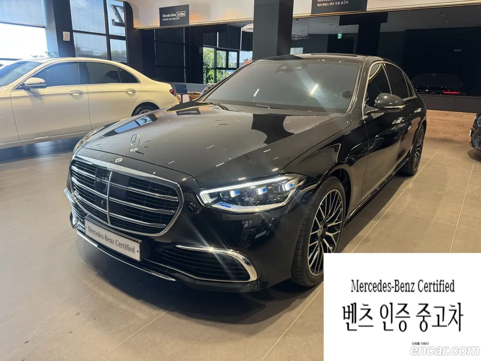 Mercedes-Benz S-Class 2025