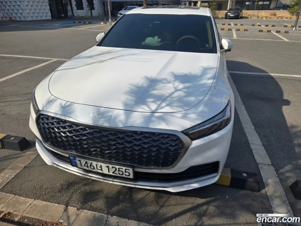 Kia K9 3.3 T-GDI AWD 2022 — фото 1, купить с доставкой в Москву