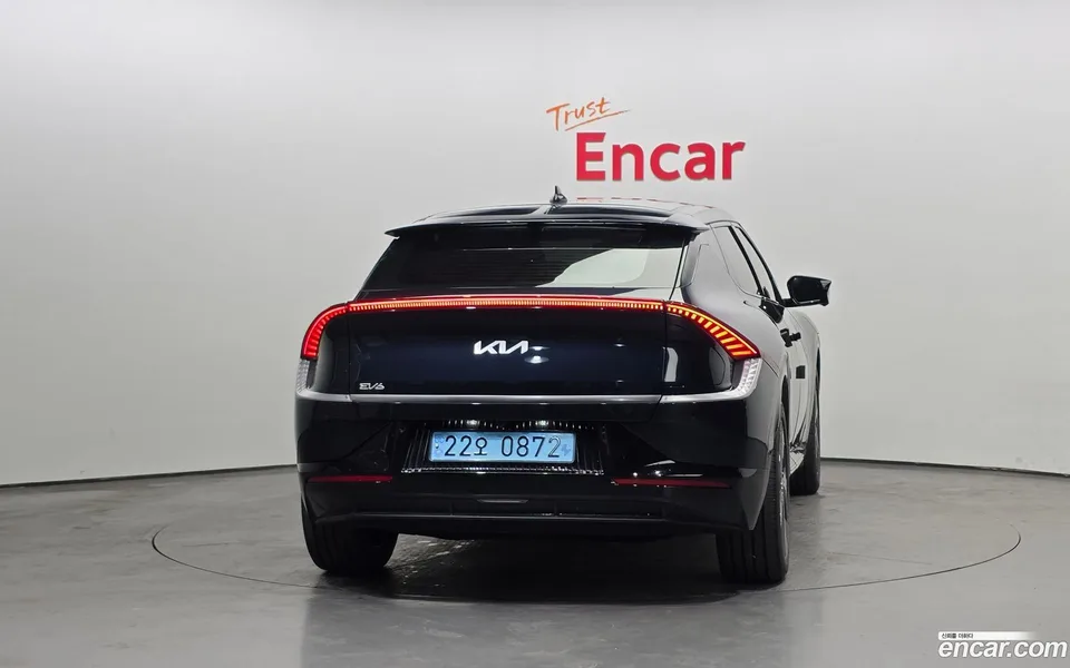 Kia EV6 2023 — миниатюра 4