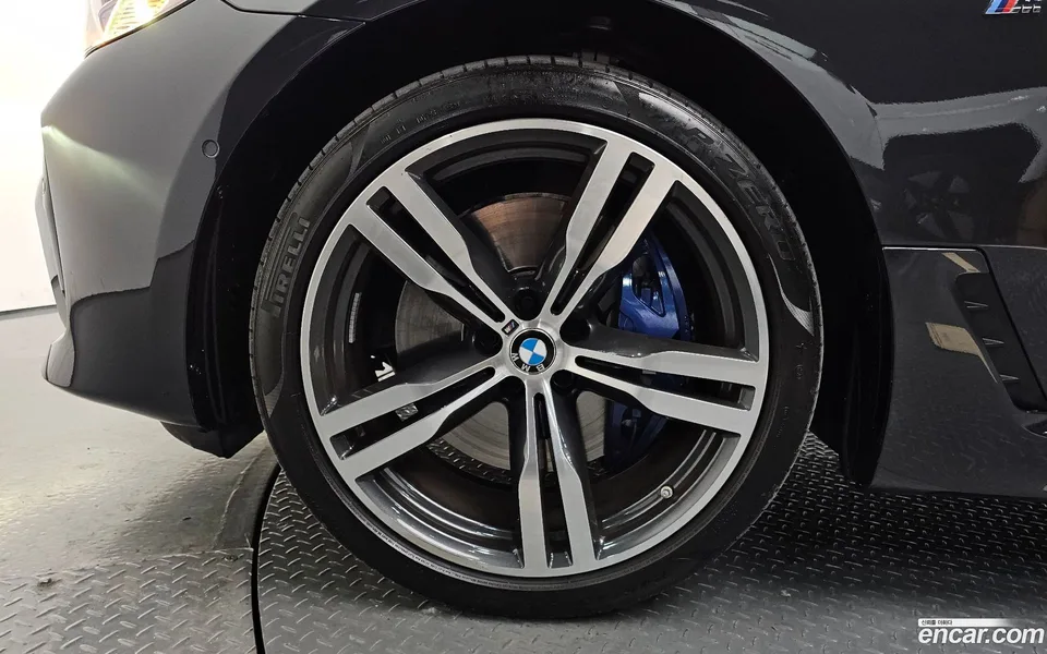 BMW 6 Series GT 630i xDrive M 2024 — миниатюра 5