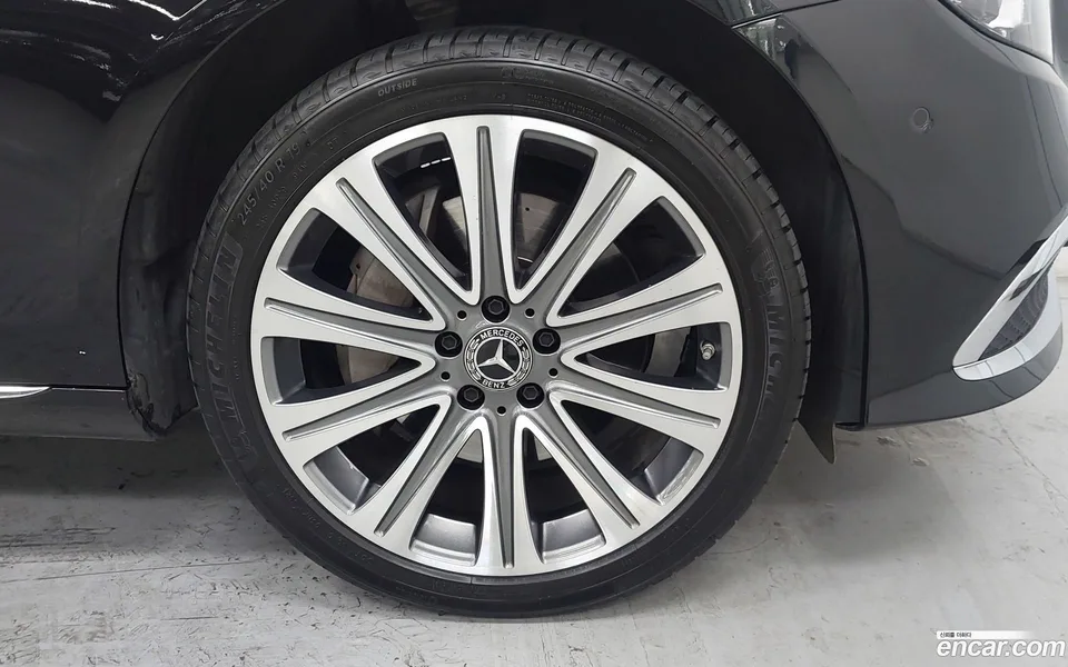 Mercedes-Benz E-Class E350 4MATIC 2022 — миниатюра 5