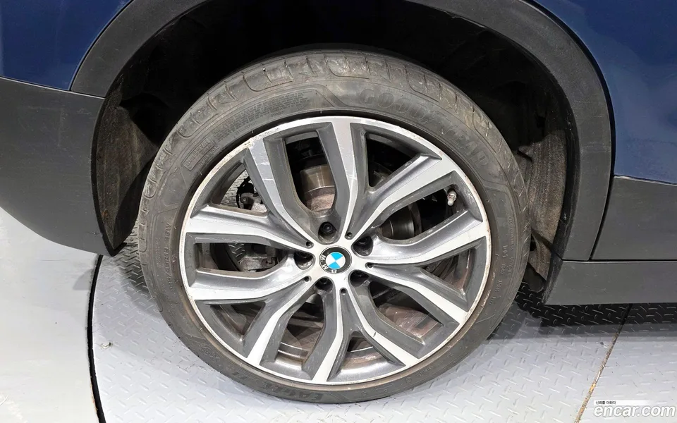BMW X2 xDrive20i 2022 — миниатюра 2