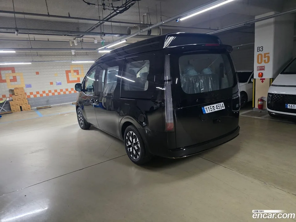 Hyundai Staria 4WD 9 2025 — миниатюра 4