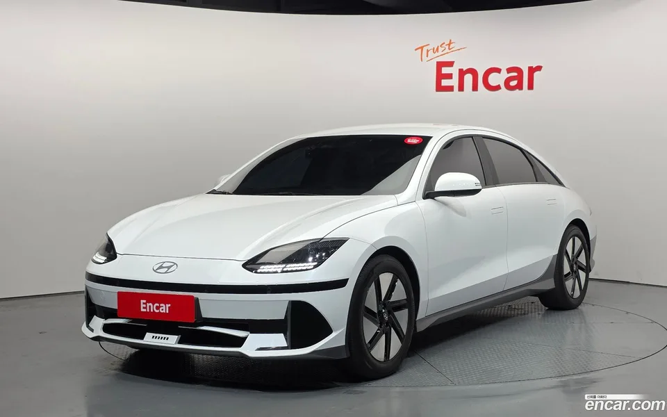Hyundai Ioniq 6 2022 — фото 1, купить с доставкой в Москву