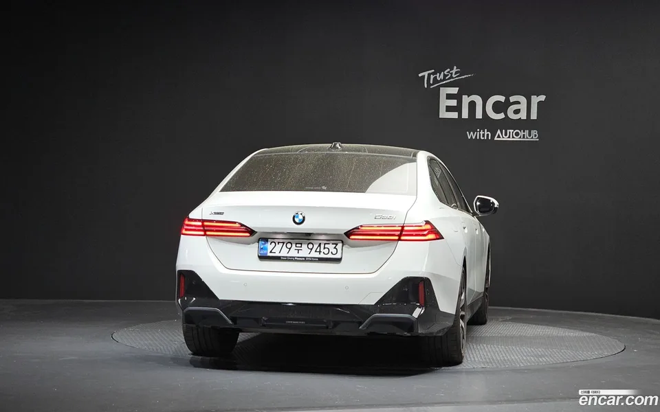 BMW 5 Series 530i xDrive M 2024 — миниатюра 4