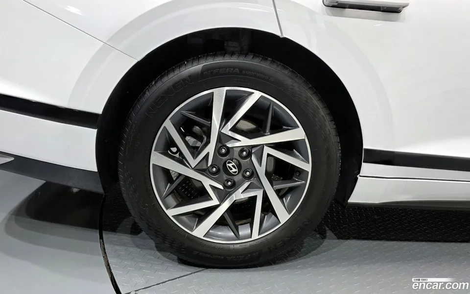Hyundai Grandeur Hybrid 2024 — миниатюра 5