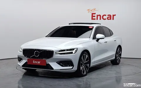 Volvo S60 2024 buy in Moscow