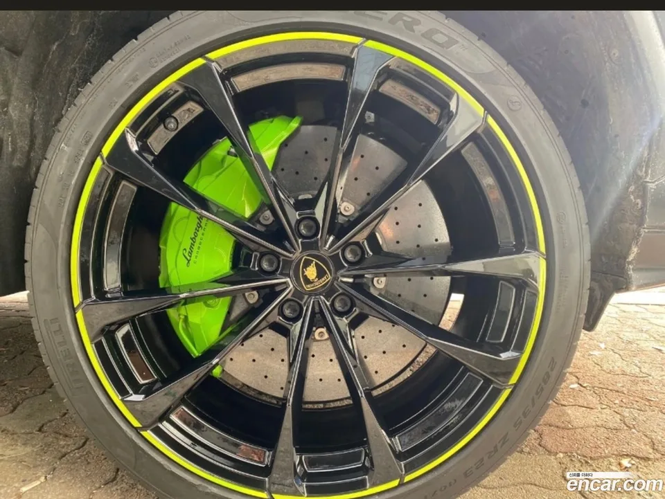 Lamborghini Urus 4.0 V8 2022 — миниатюра 5