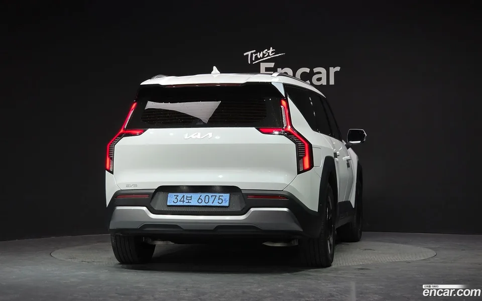 Kia EV9 2WD 2025 — миниатюра 4