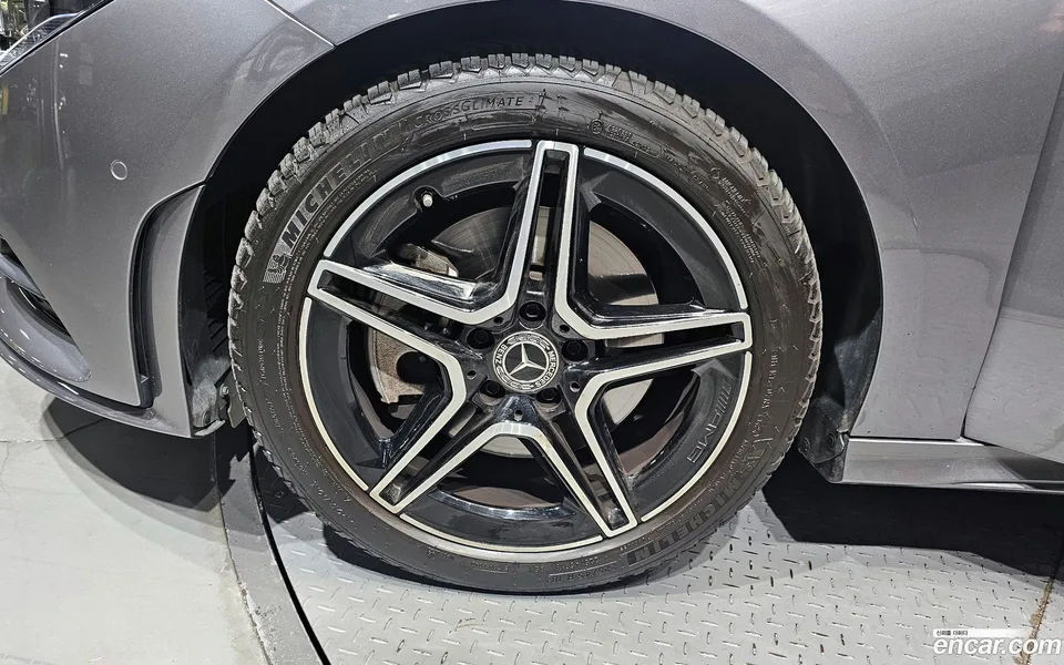 Mercedes-Benz CLA-Class CLA250 4MATIC 2023 — миниатюра 5