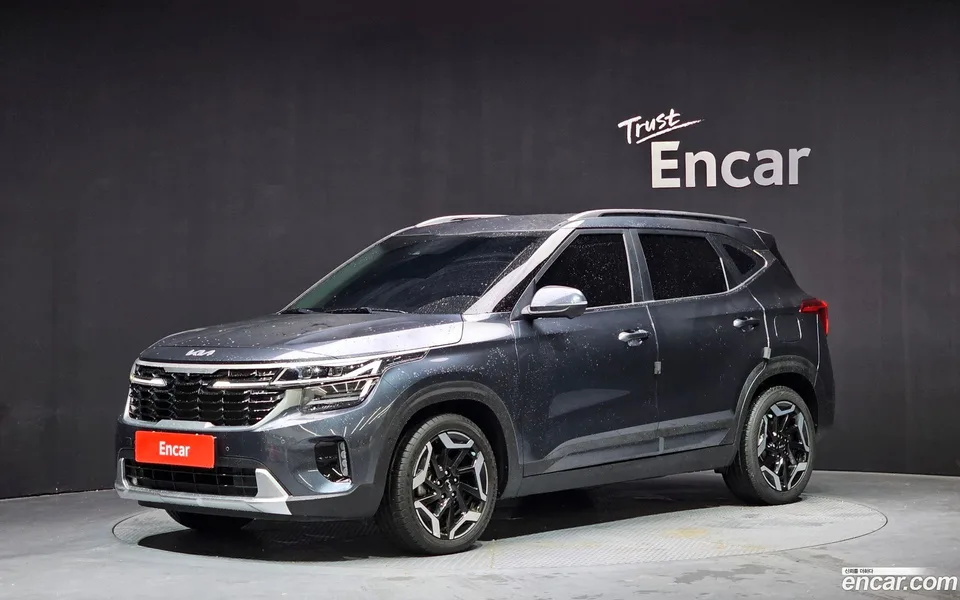 Kia Seltos 2.0 2WD 2022 — фото 1, купить с доставкой в Москву