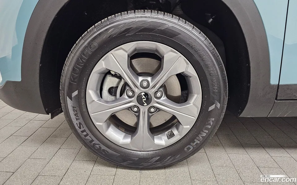 Kia Seltos 1.6 2WD 2024 — миниатюра 2