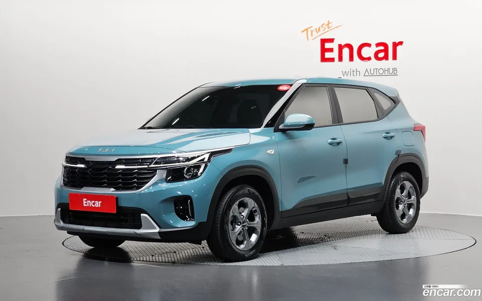 Kia Seltos 1.6 2WD 2024 — фото 1, купить с доставкой в Москву