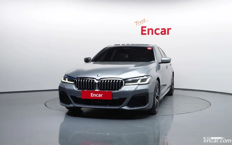 BMW 5 Series 530i M 2023 — миниатюра 3